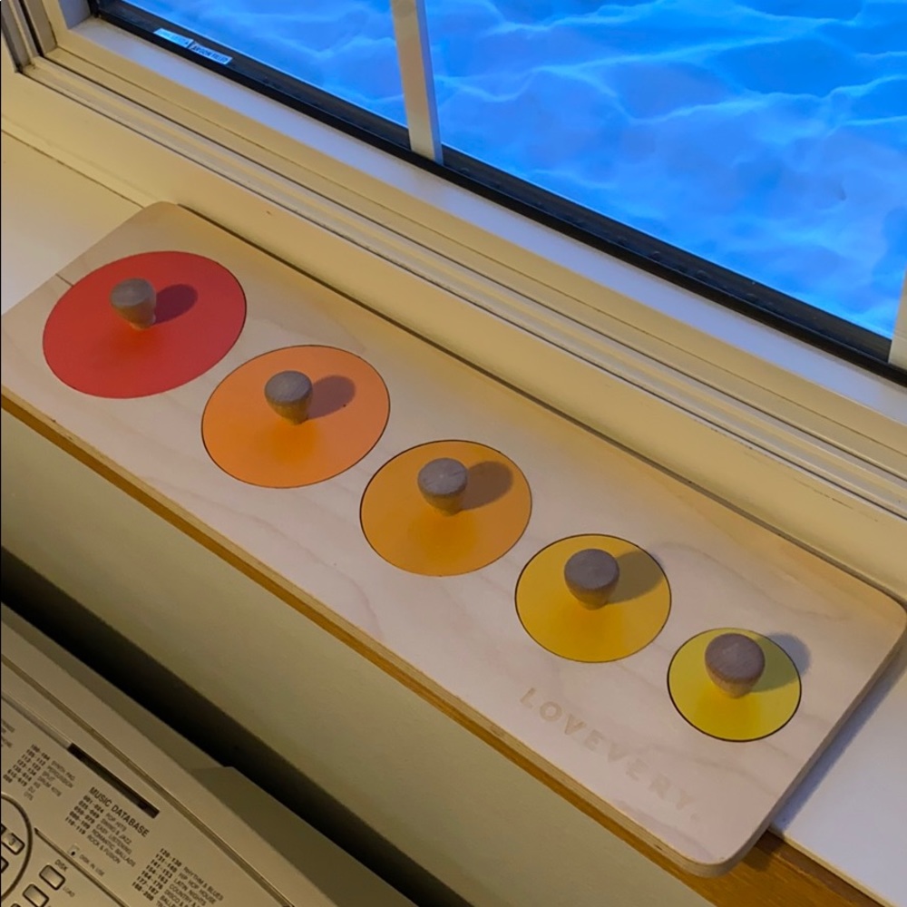 Lovevery Circle of Friends Puzzle